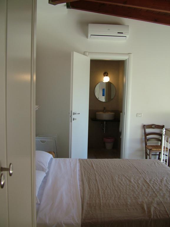 Agriturismo "Terra D'Ulivi" Porto Cesareo Room photo